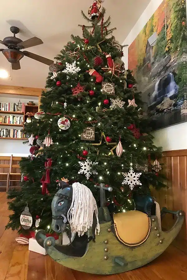 Bent Creek Lodge Christmas Tree